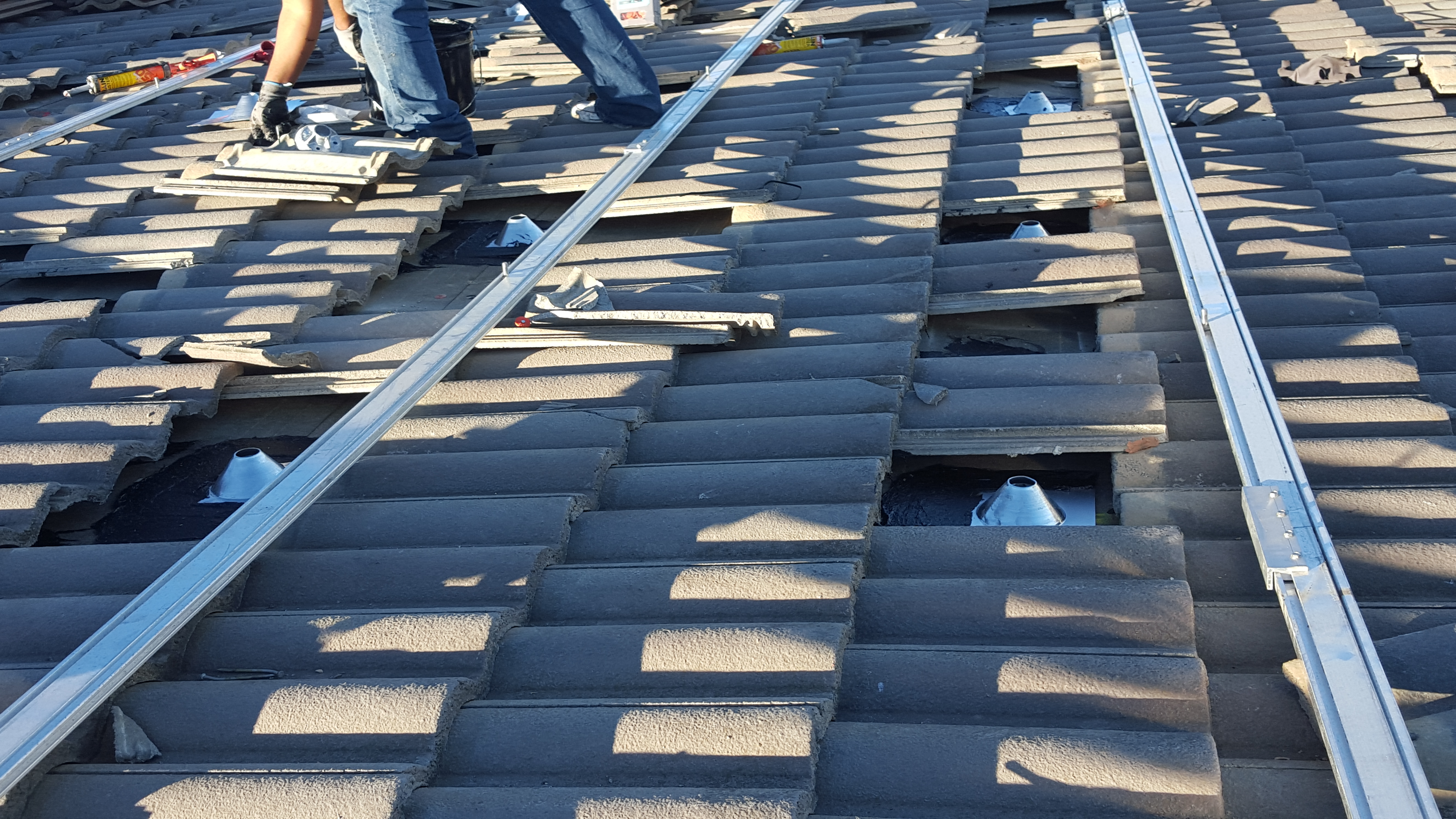Repair Solar Installs Pic